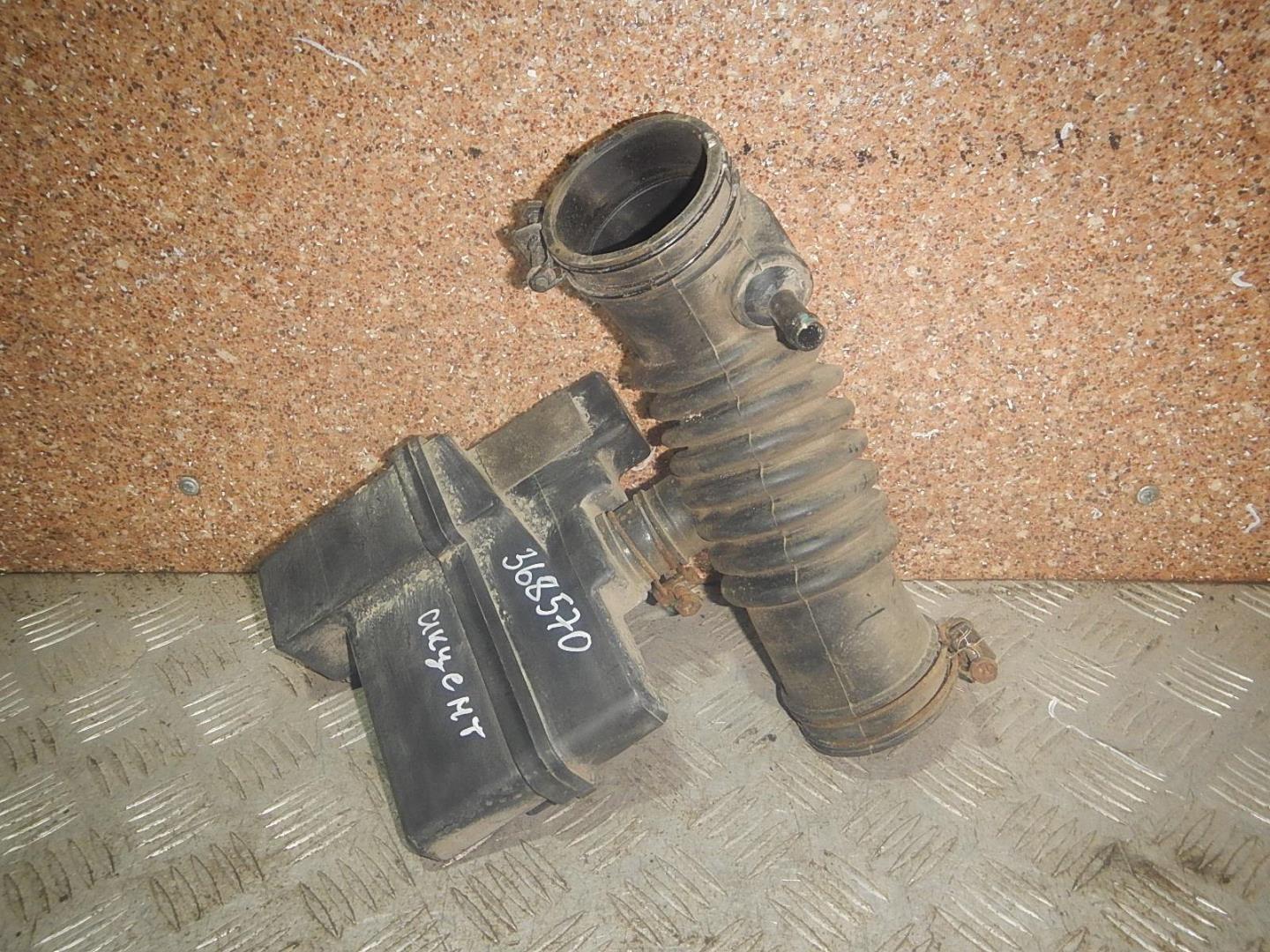 Патрубок воздушного фильтра