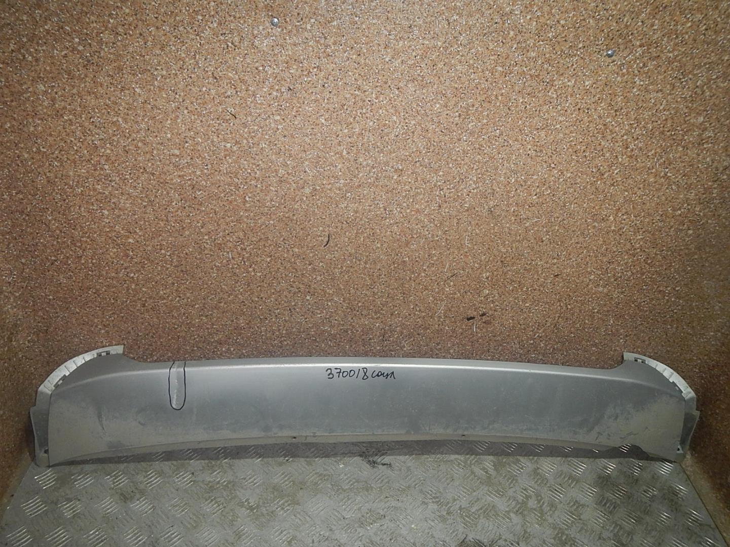 Накладка заднего бампера