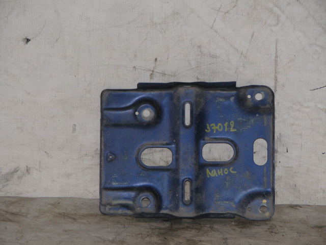 Крепление АКБ (корпус/подставка)