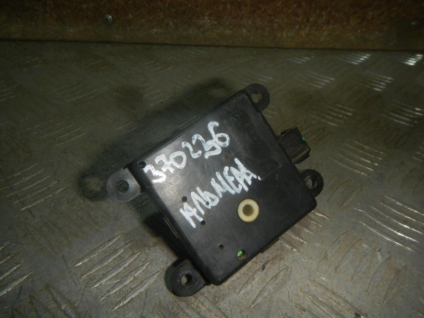 Моторчик заслонки печки