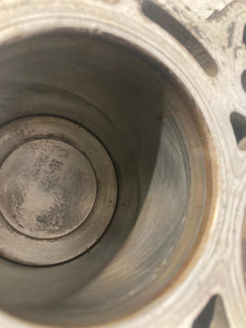 Блок двигателя