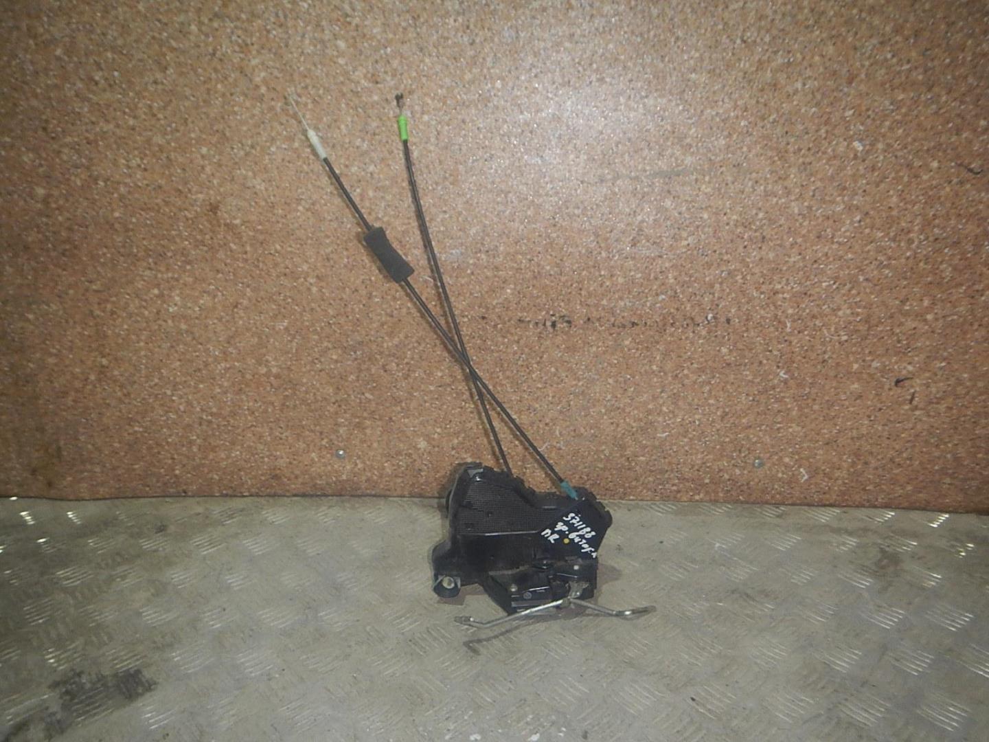 Замок двери передней правой