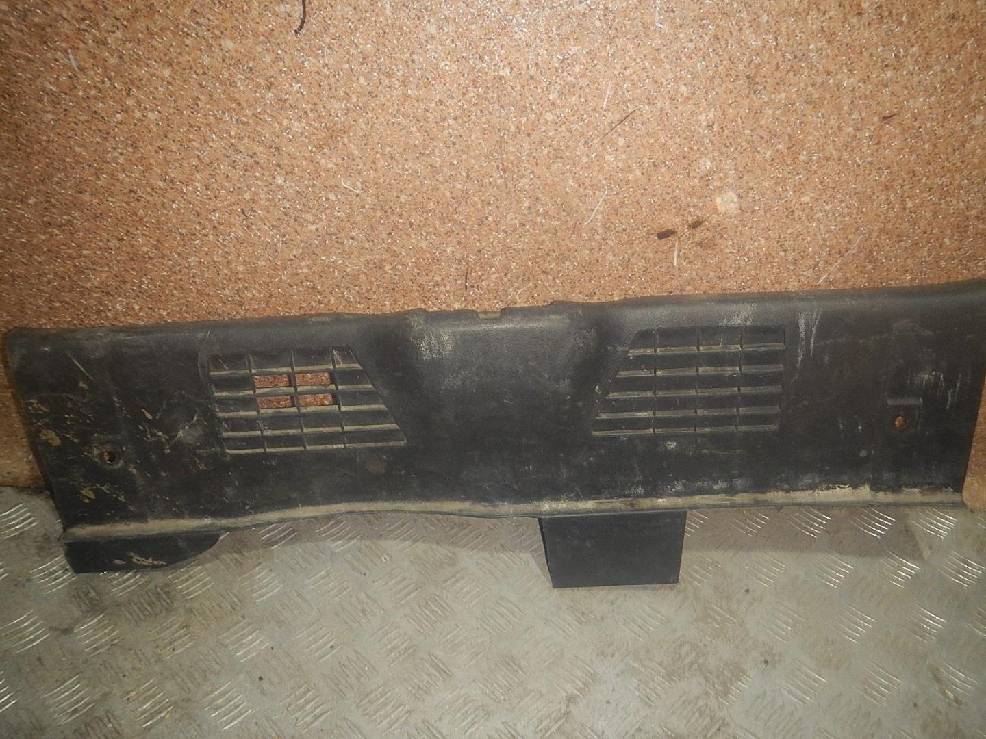 Обшивка багажника