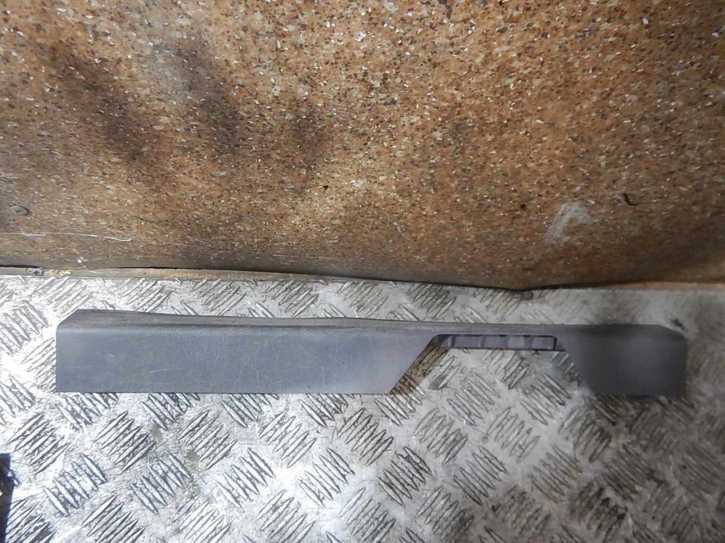 Накладка порога (внутренняя)