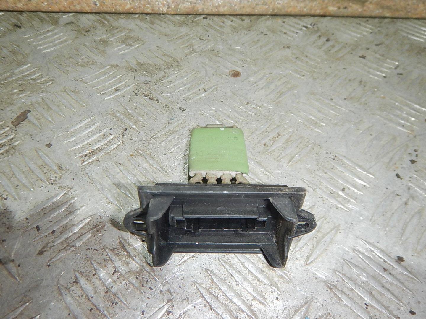 Резистор отопителя