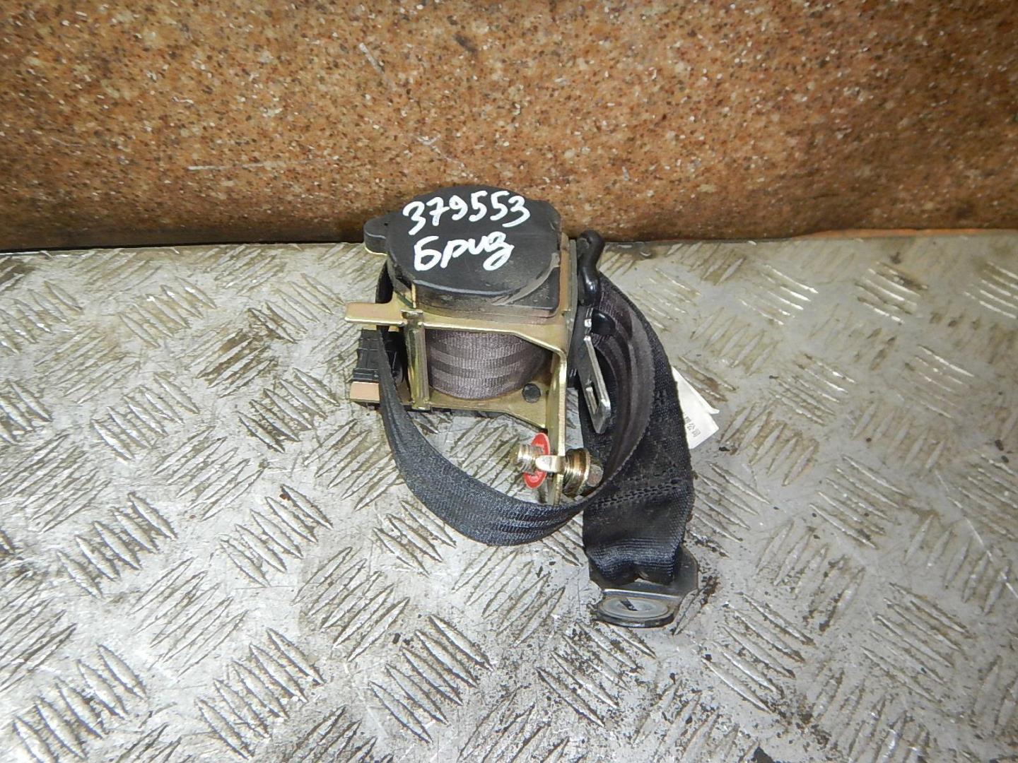 Ремень безопасности