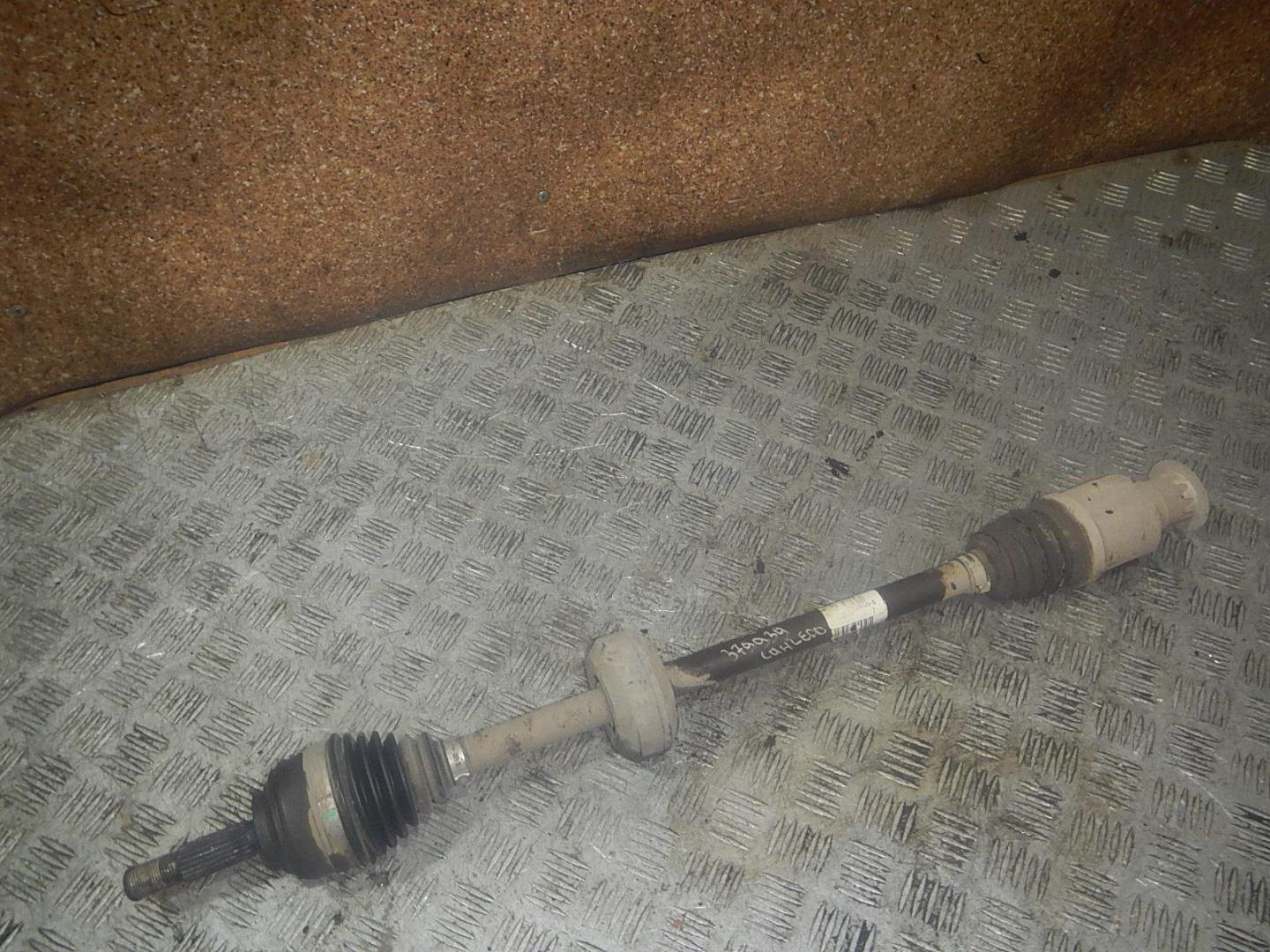 Полуось передняя правая