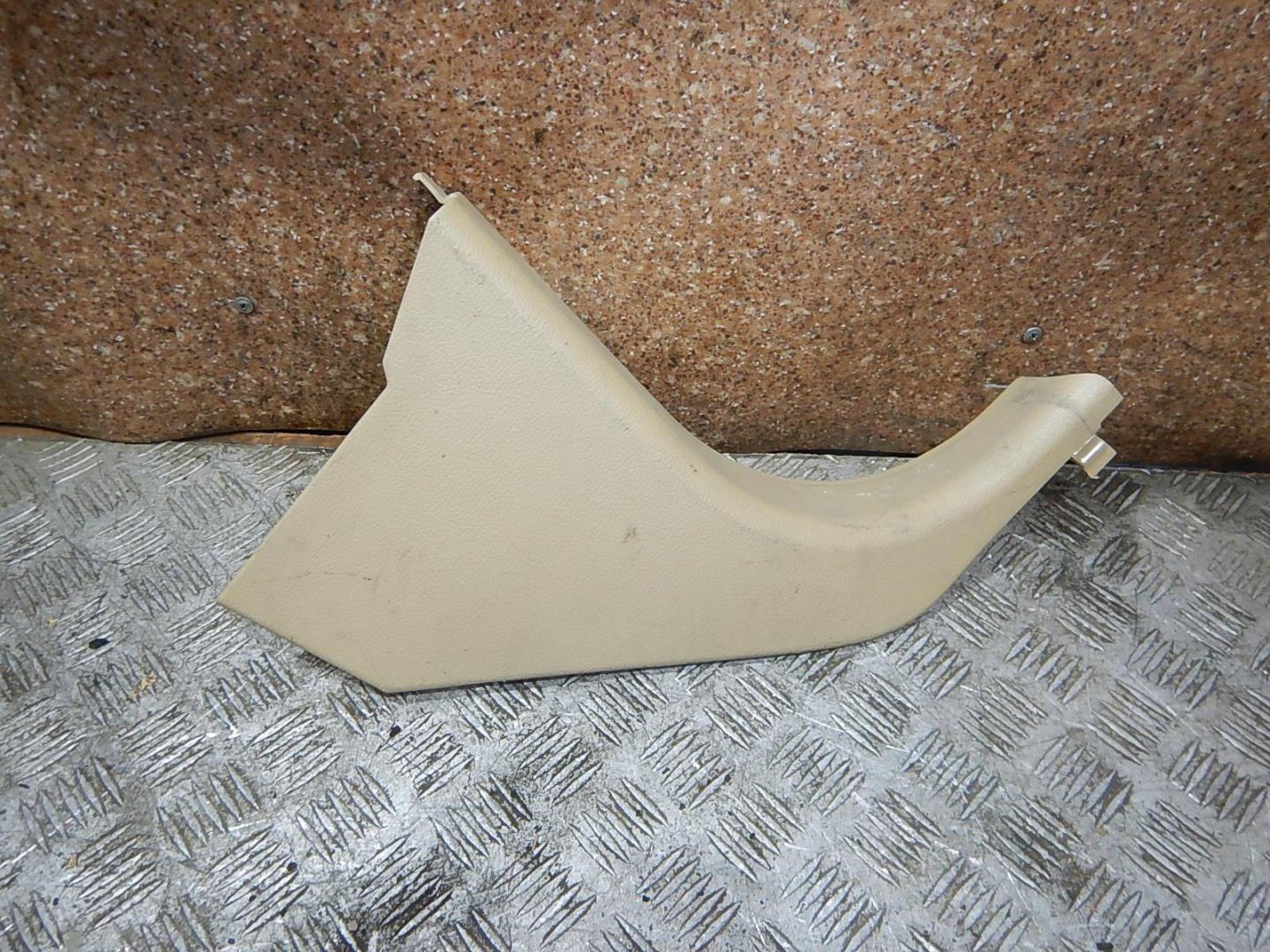 Обшивка стойки