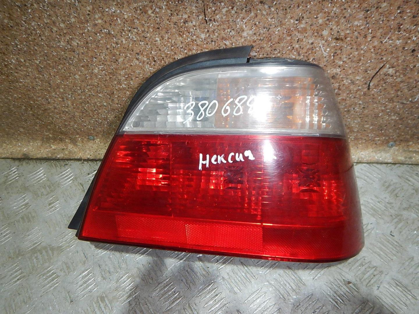 Фонарь задний правый