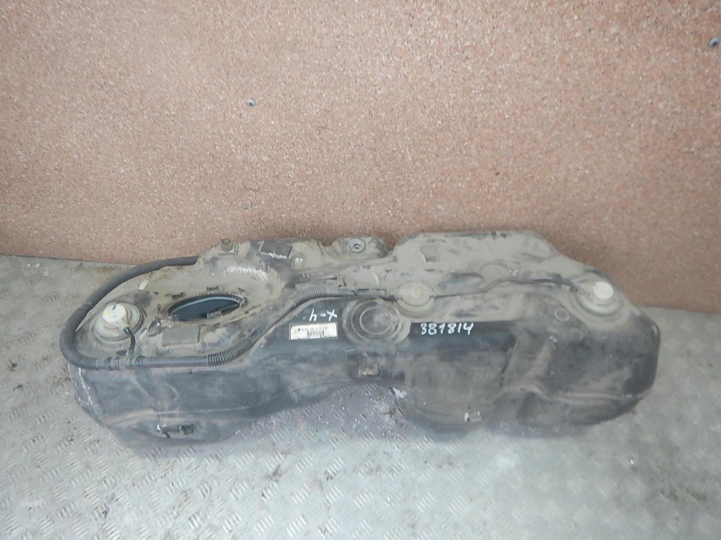 Бак топливный