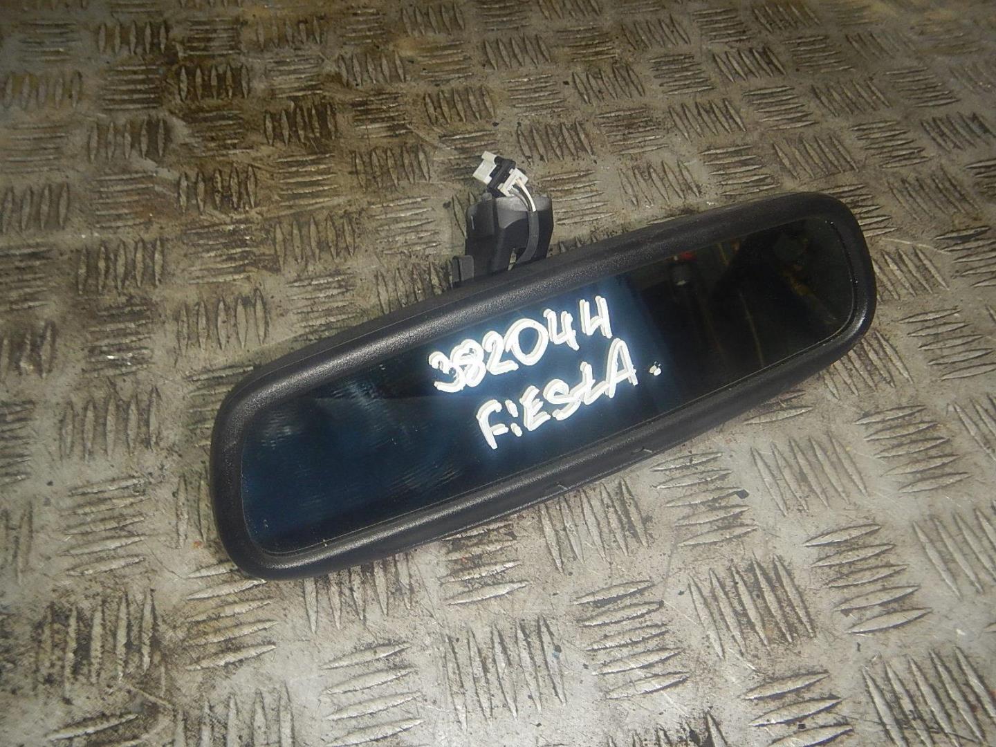 Зеркало заднего вида