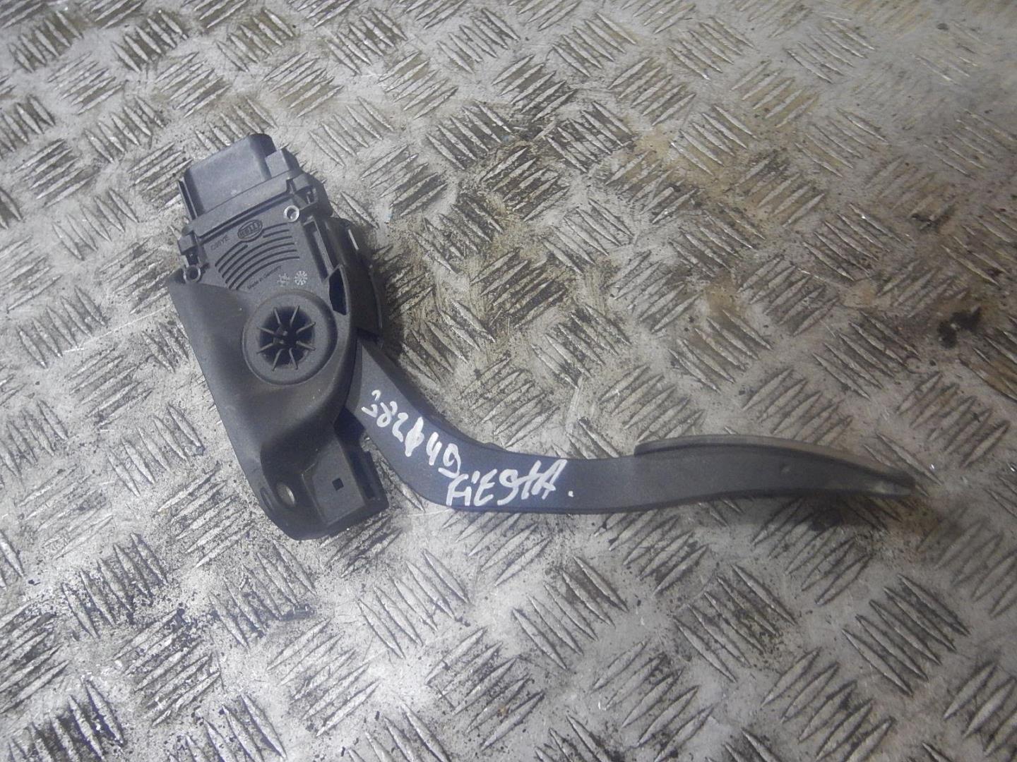 Педаль газа