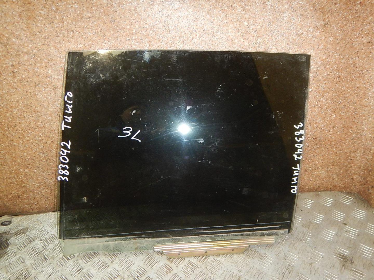 Стекло двери задней левой