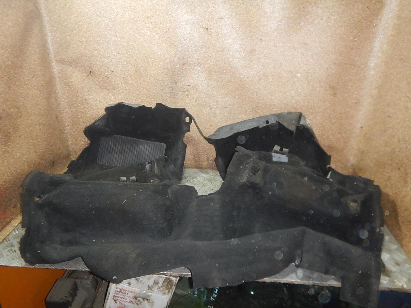 Покрытие напольное (ковролин)