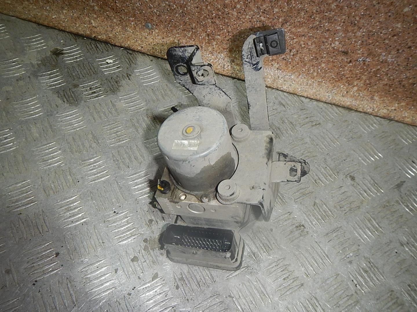 Блок ABS (насос)