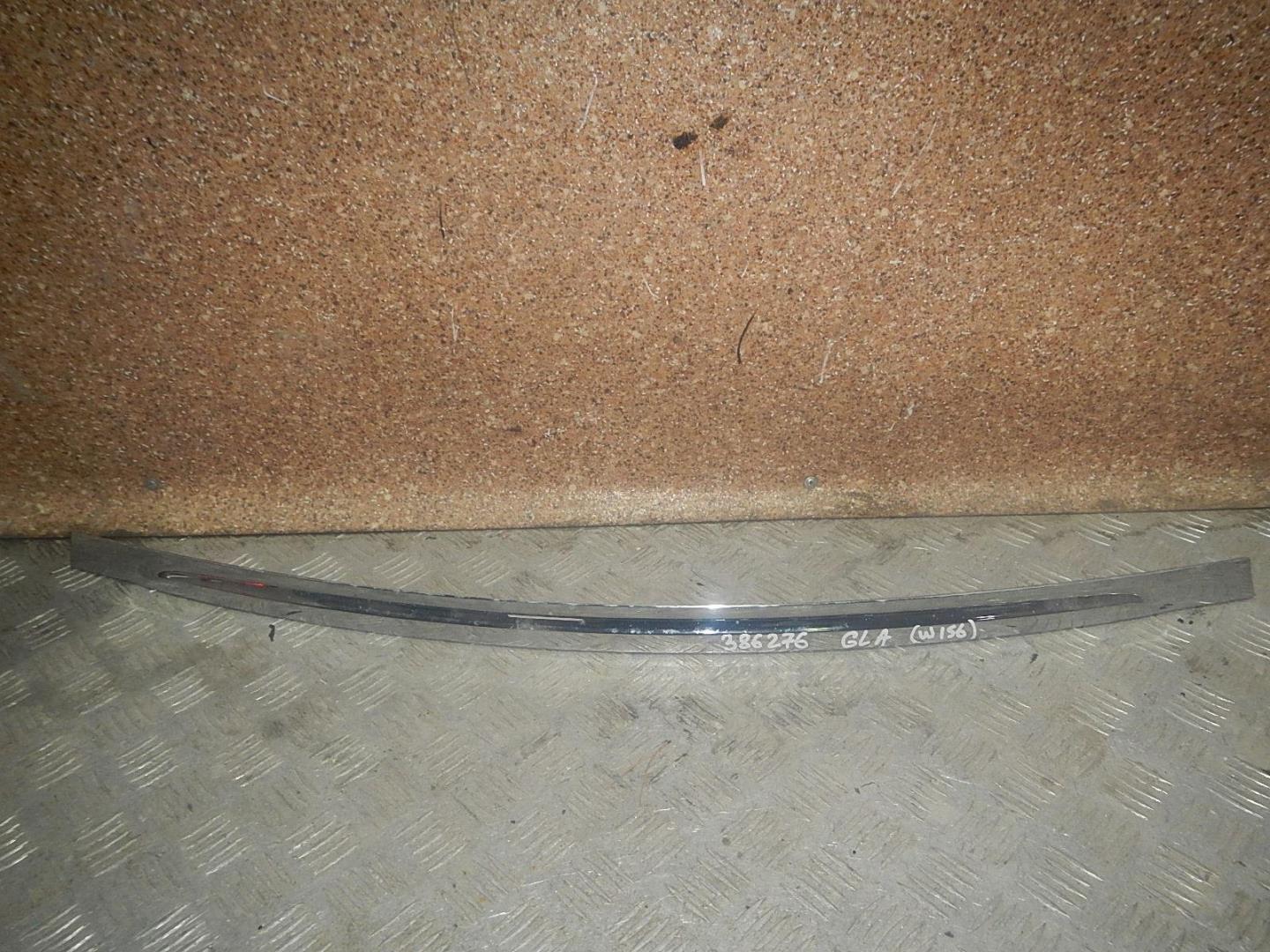 Накладка двери багажника