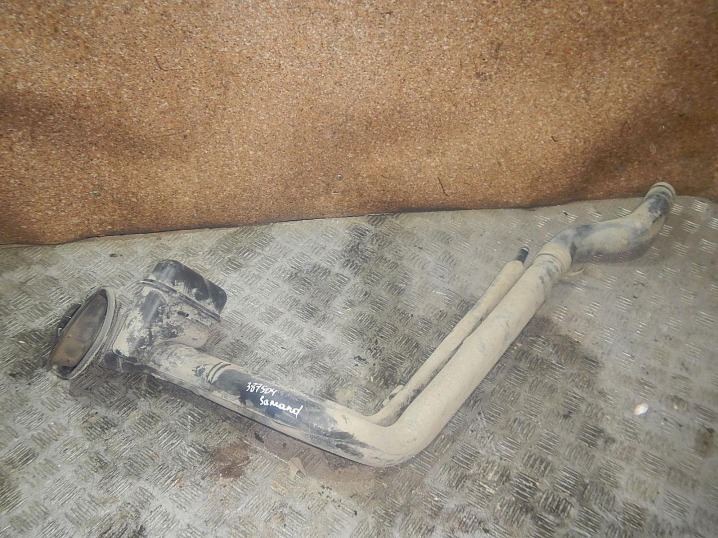 Горловина топливного бака