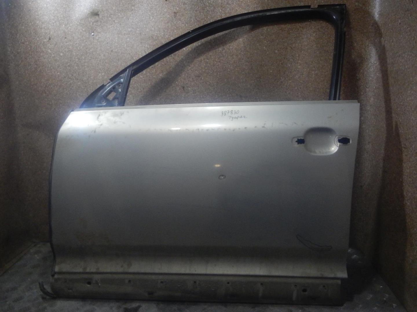 Дверь передняя левая
