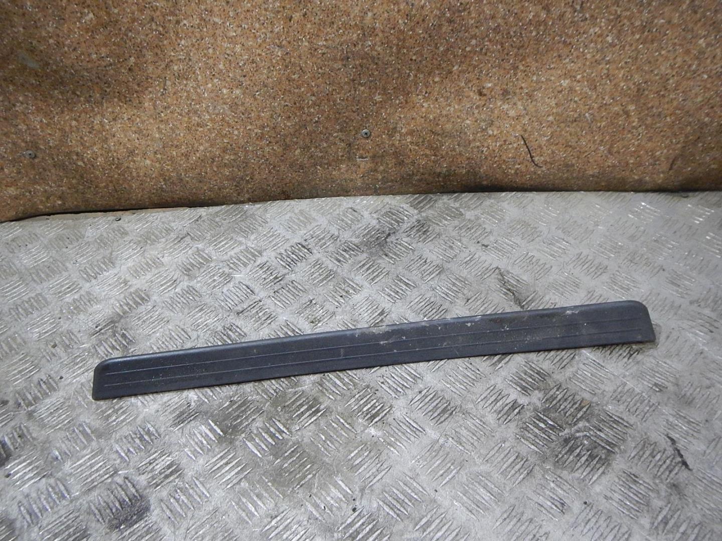 Накладка порога (внутренняя)