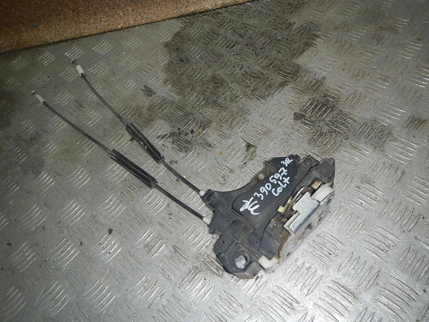 Замок двери задней правой