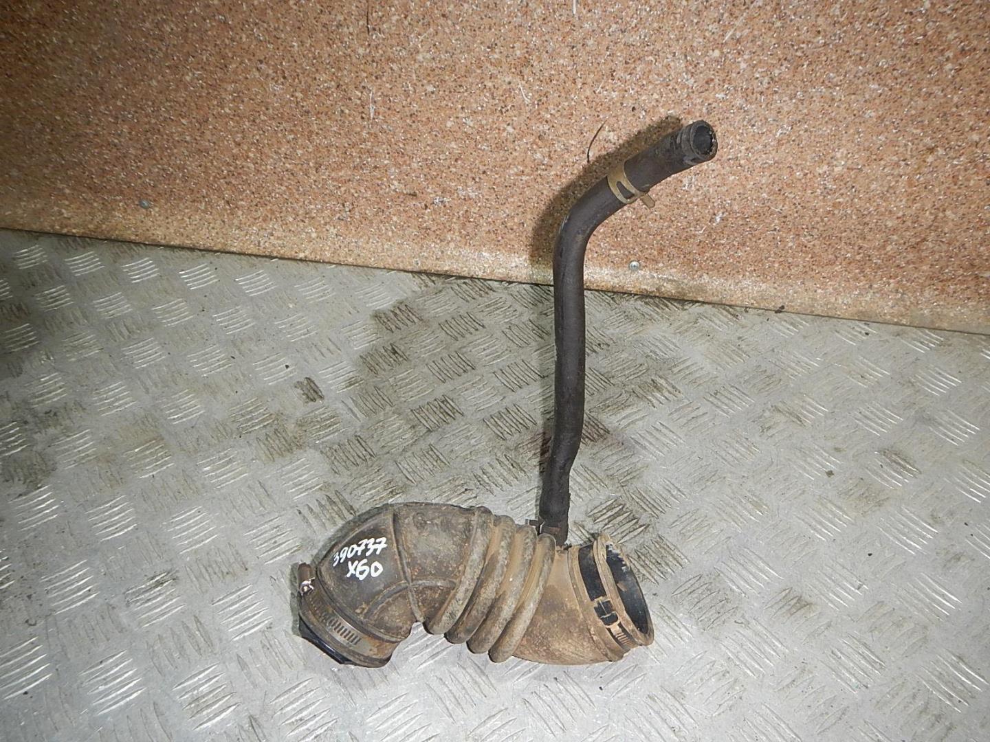 Патрубок воздушного фильтра