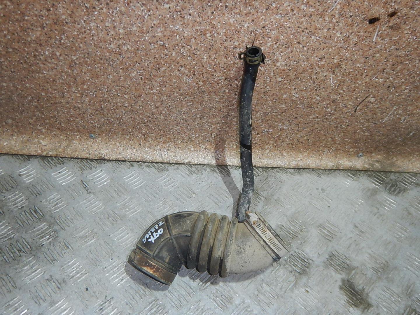 Патрубок воздушного фильтра