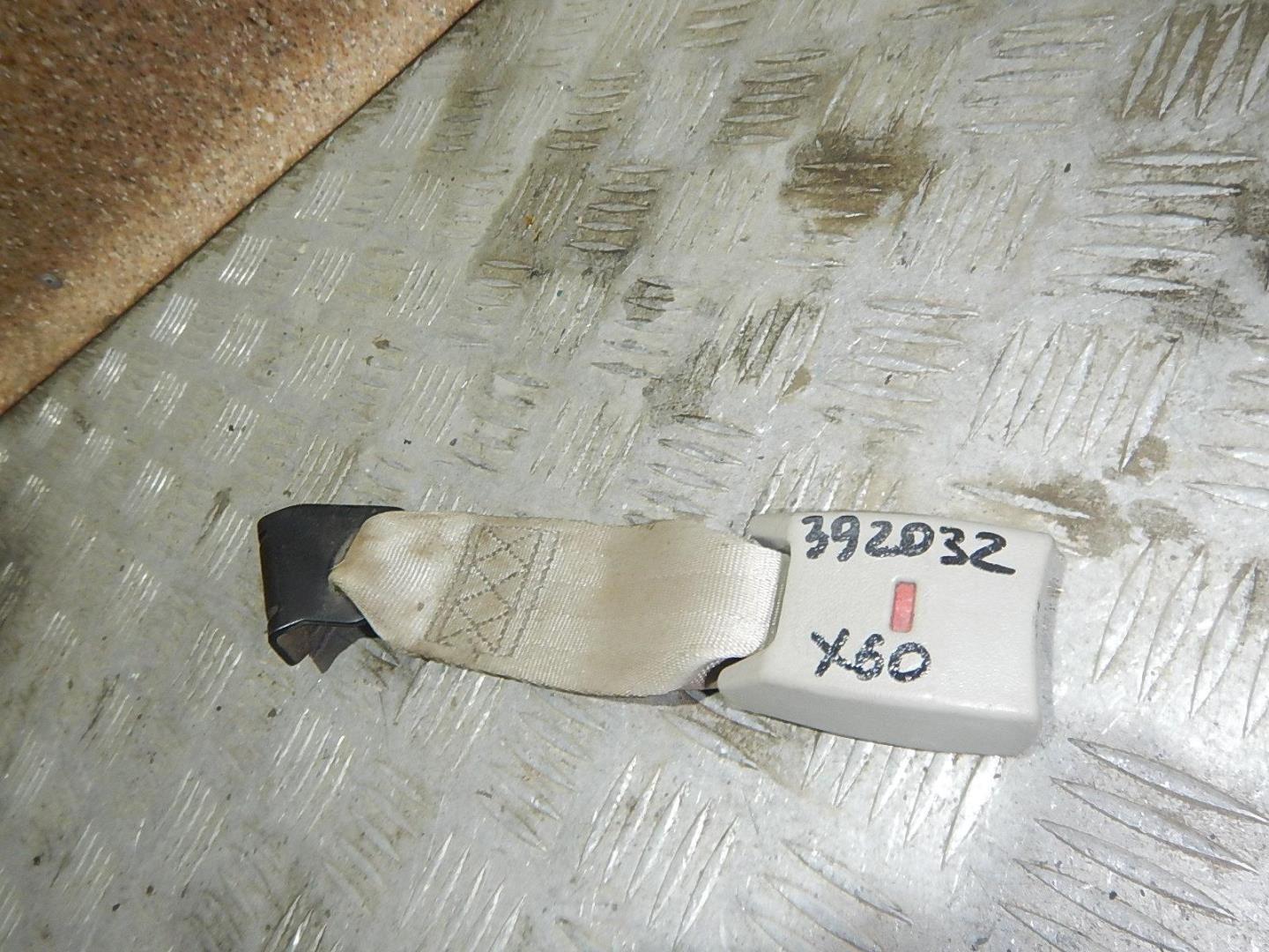 Ответная часть ремня безопасности