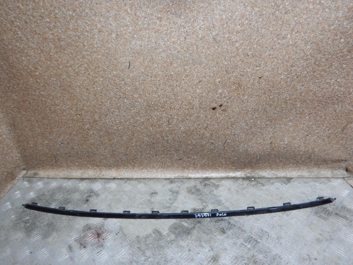 Молдинг заднего бампера