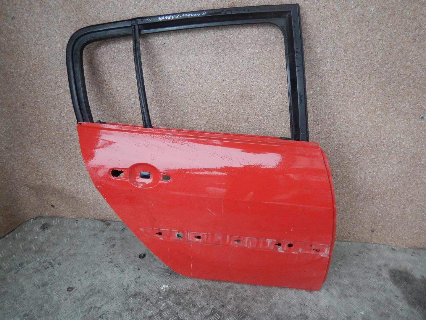 Дверь задняя правая