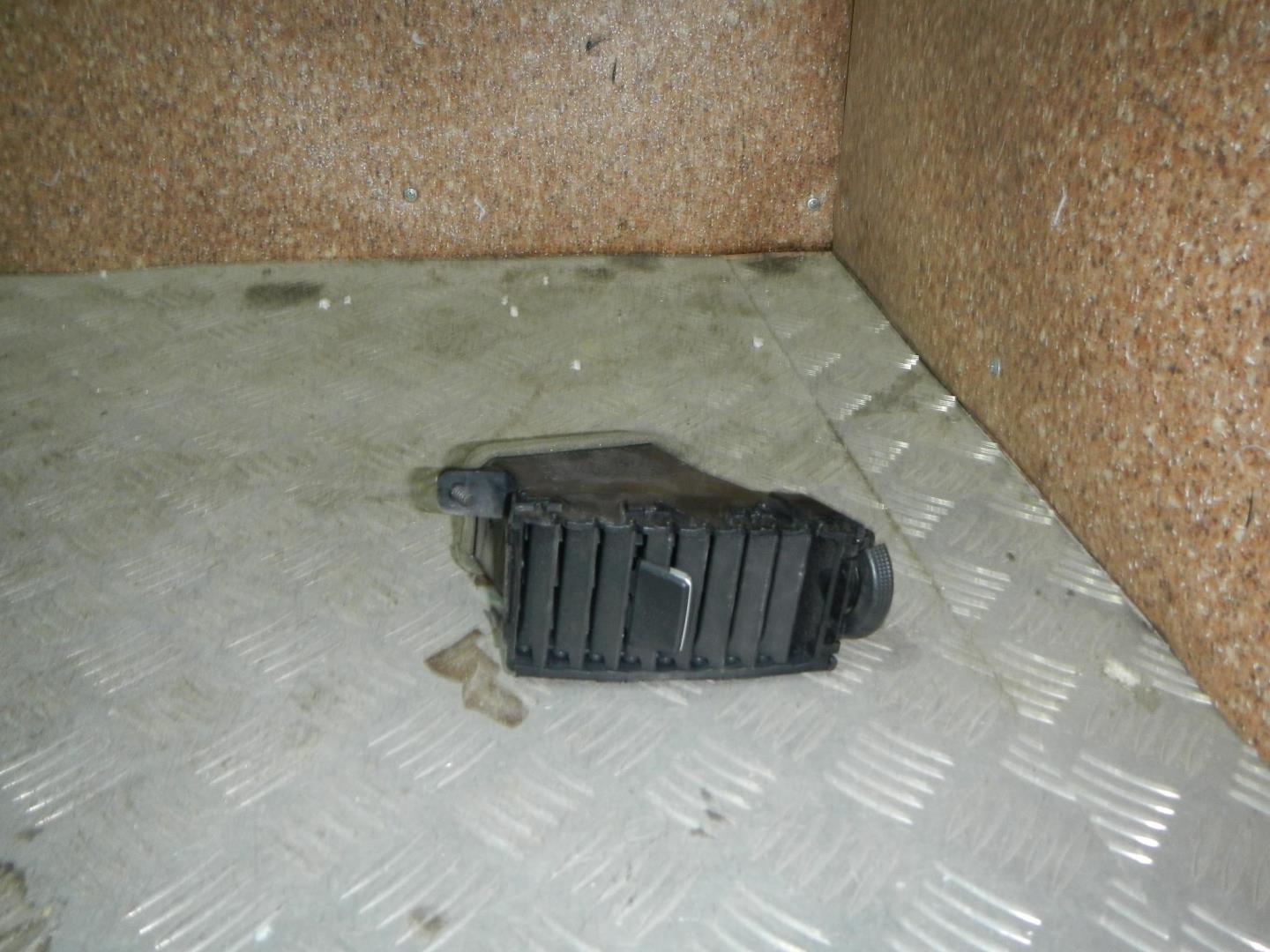 Дефлектор воздушный