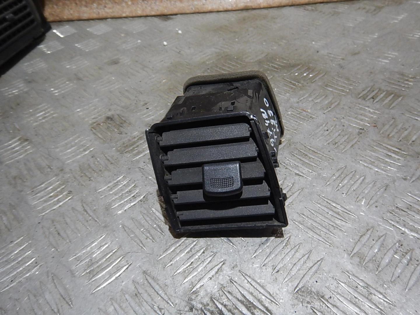 Дефлектор воздушный