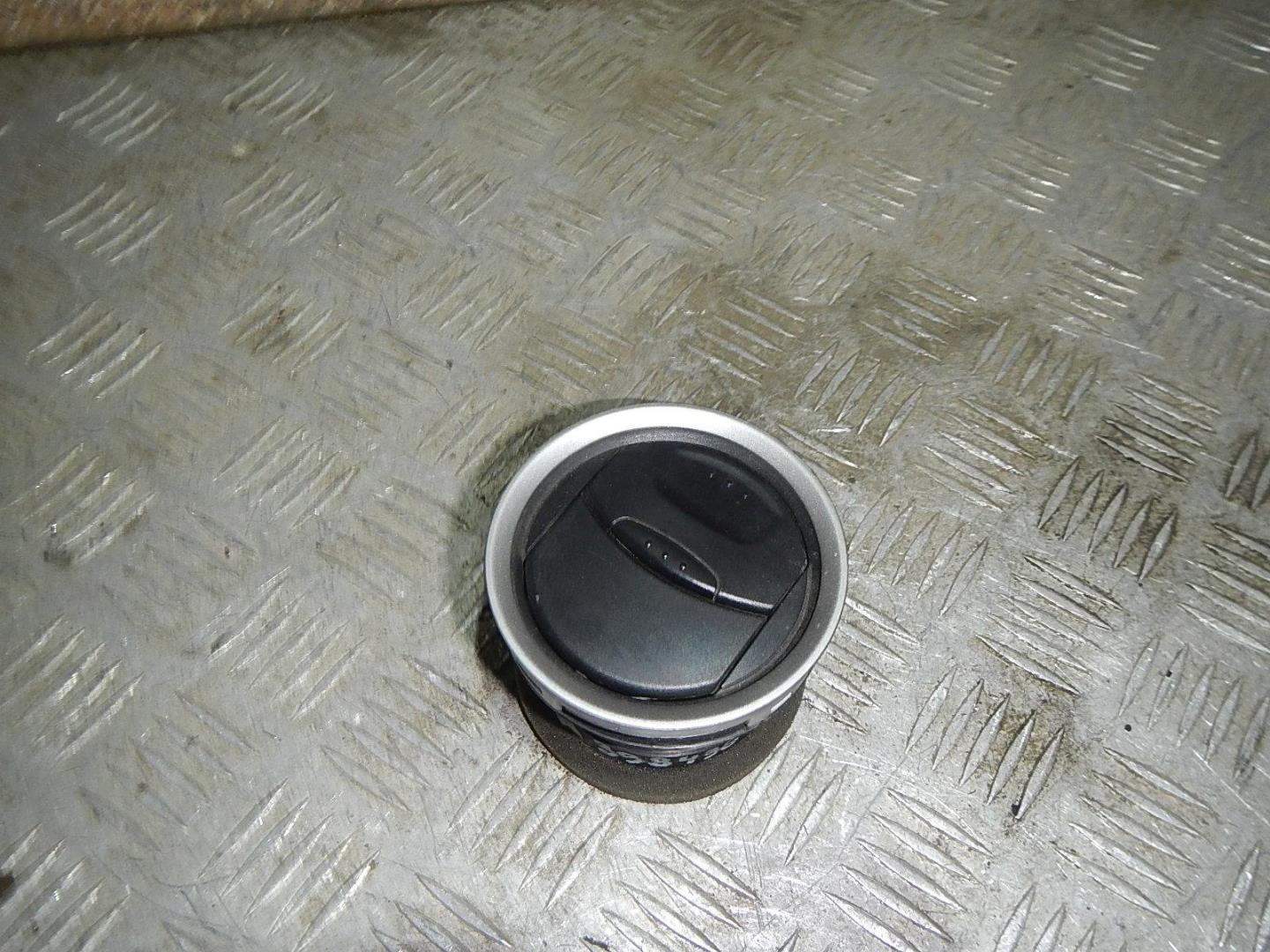 Дефлектор воздушный