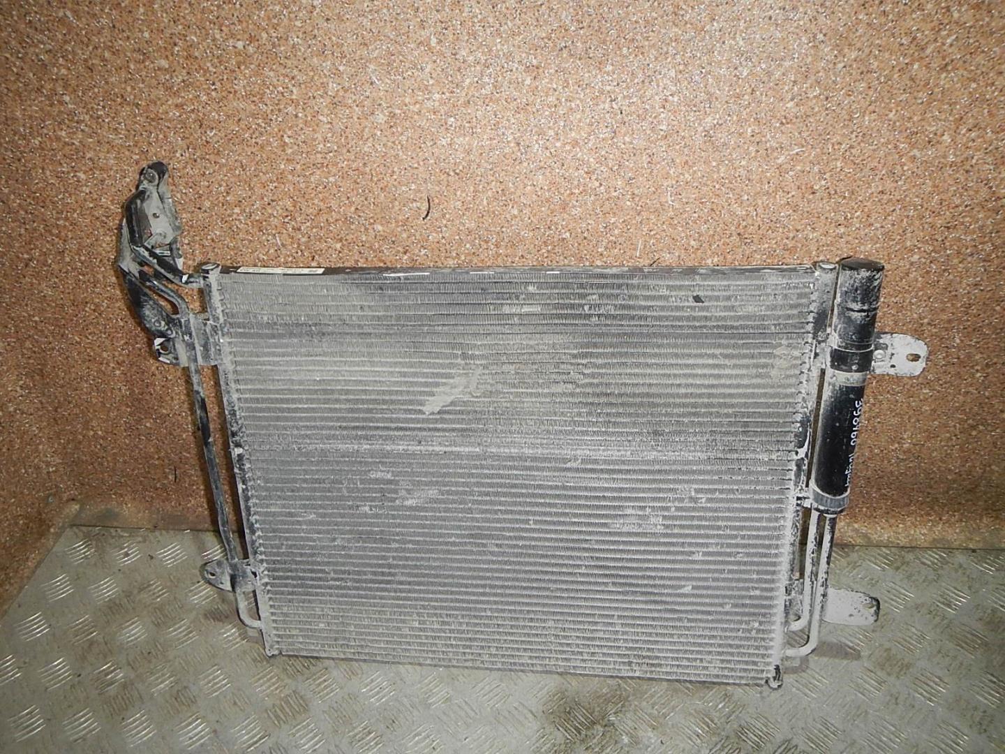 Радиатор кондиционера / конденсер