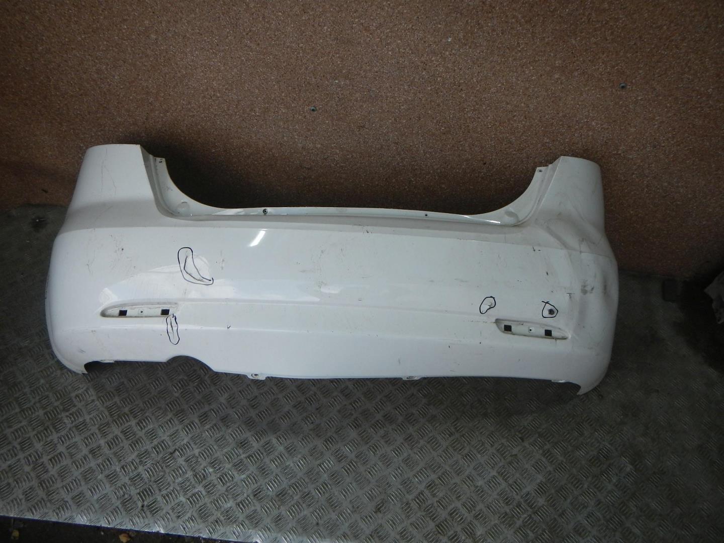 Бампер задний