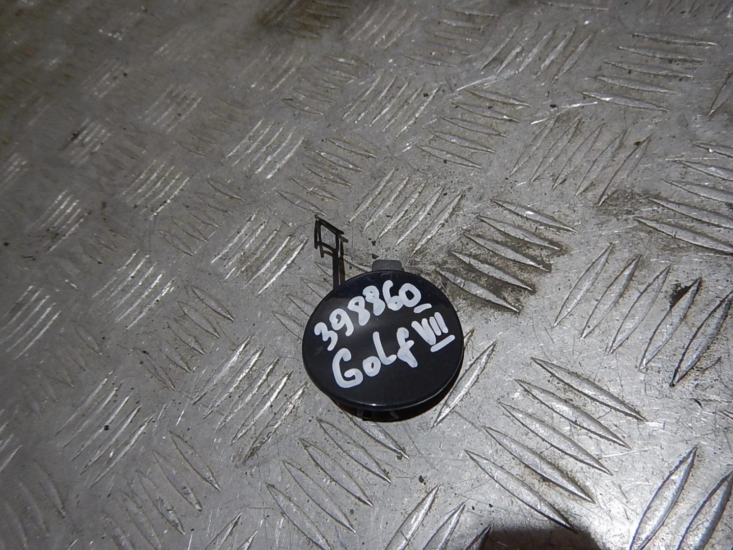 Заглушка буксировочного крюка