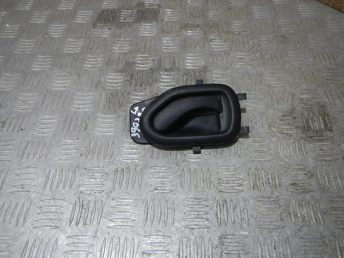 Ручка двери внутренняя правая