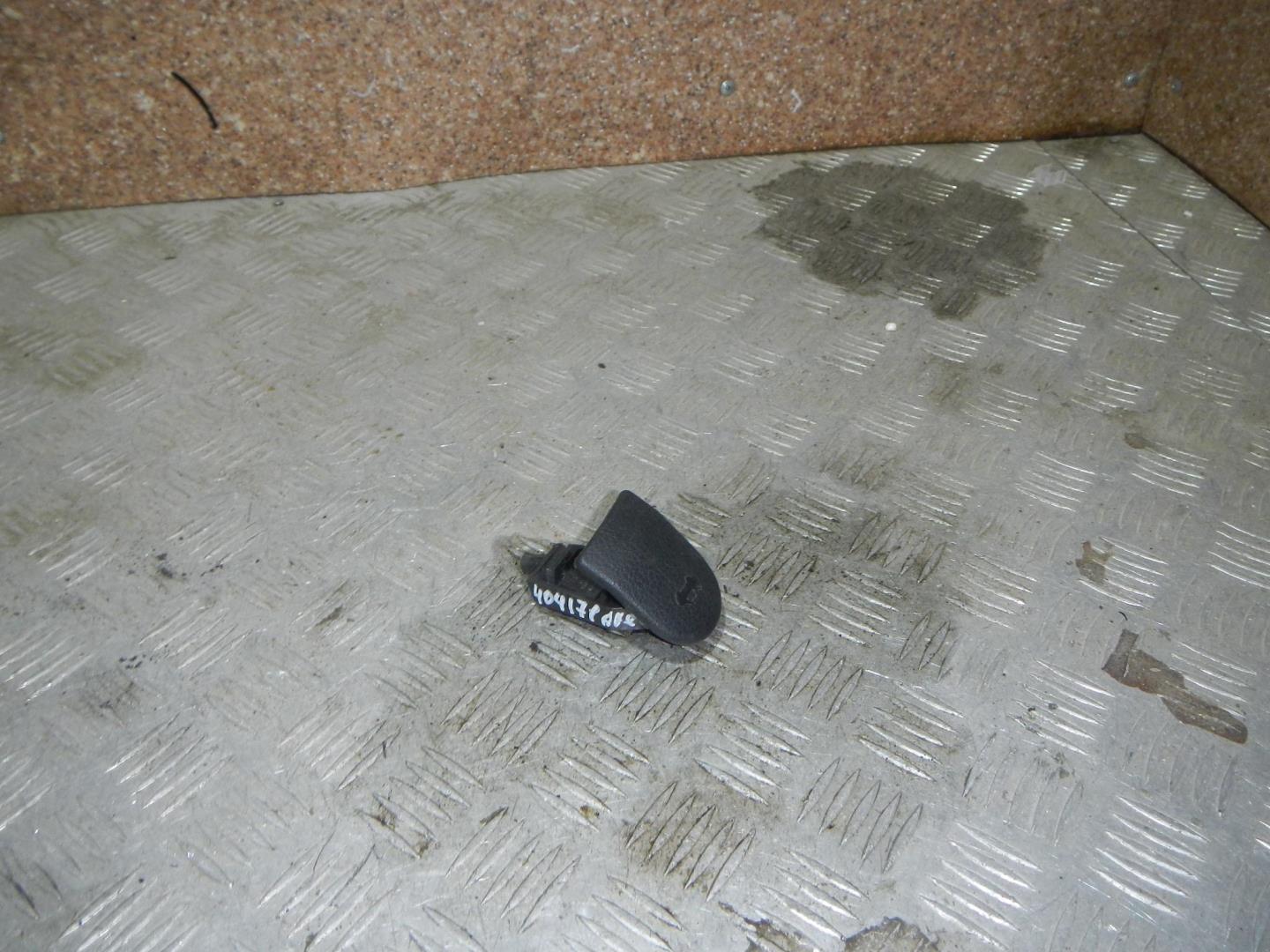 Ручка открывания капота