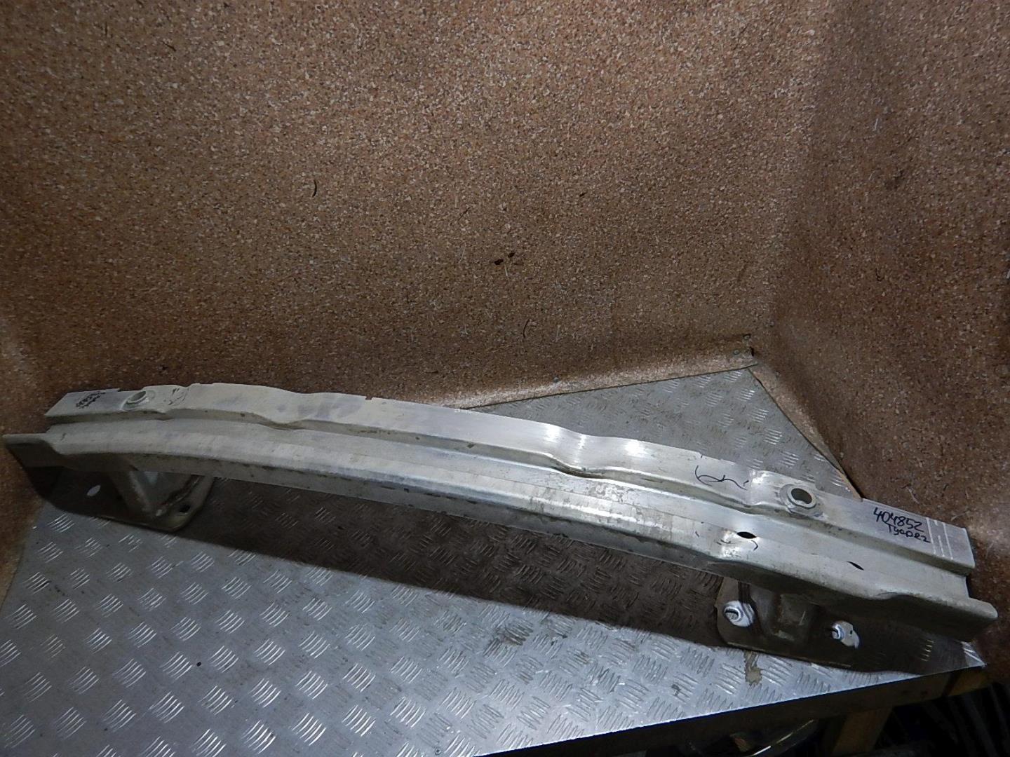 Усилитель заднего бампера