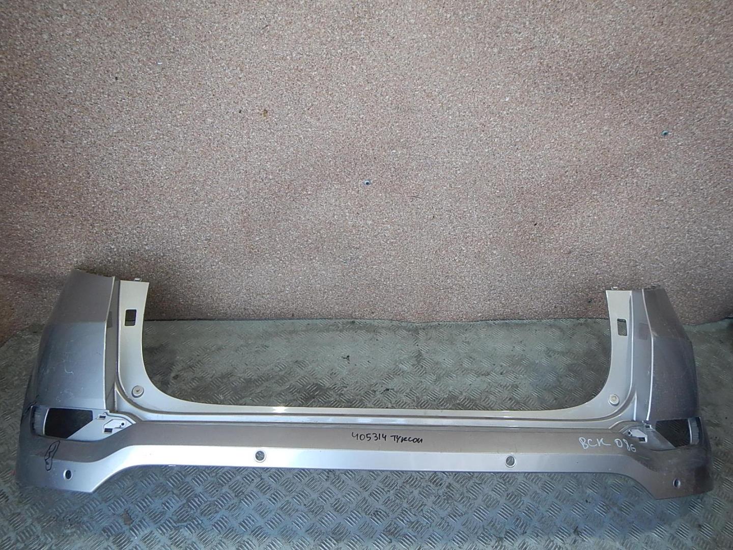 Бампер задний