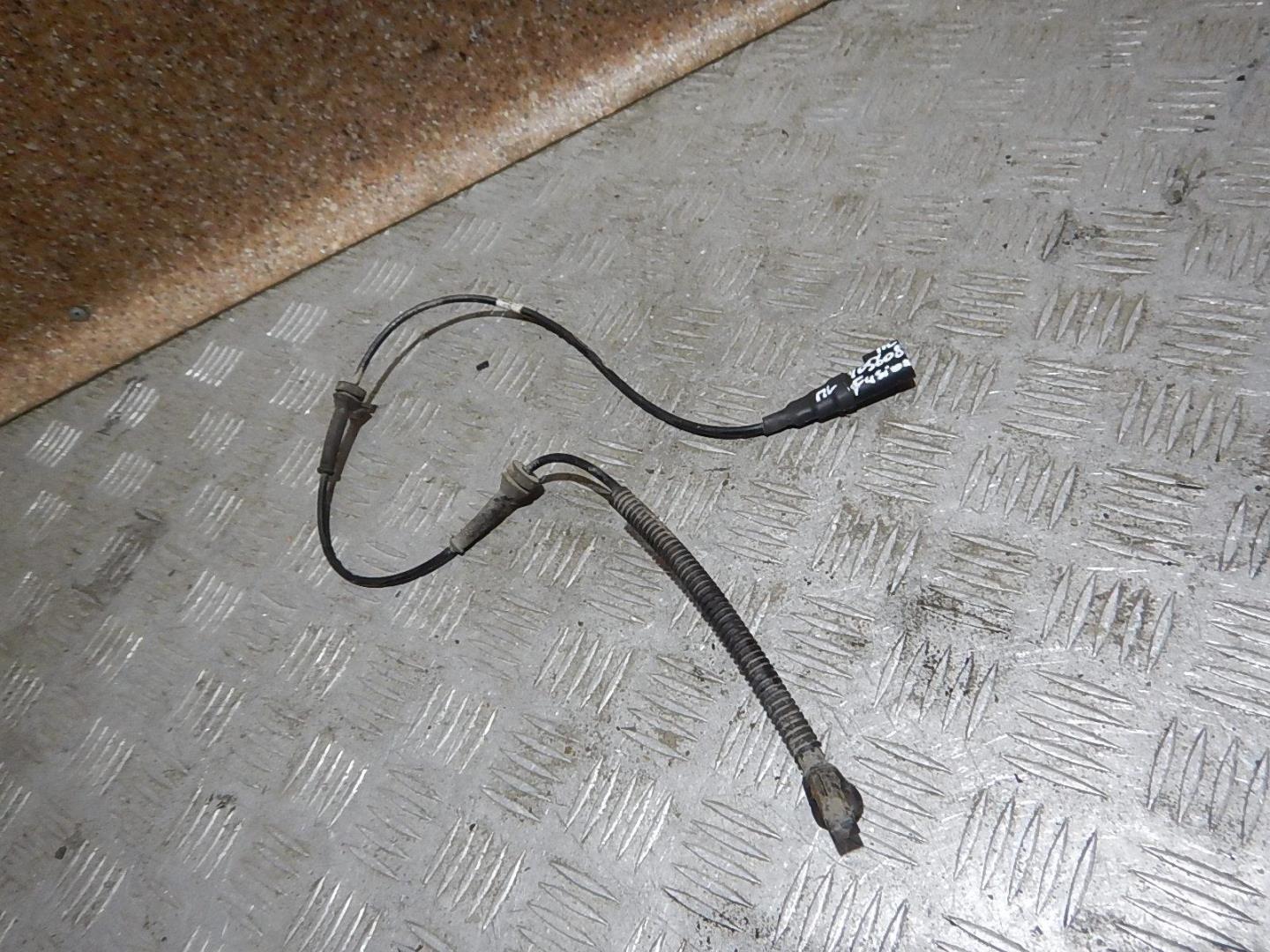 Датчик ABS передний левый