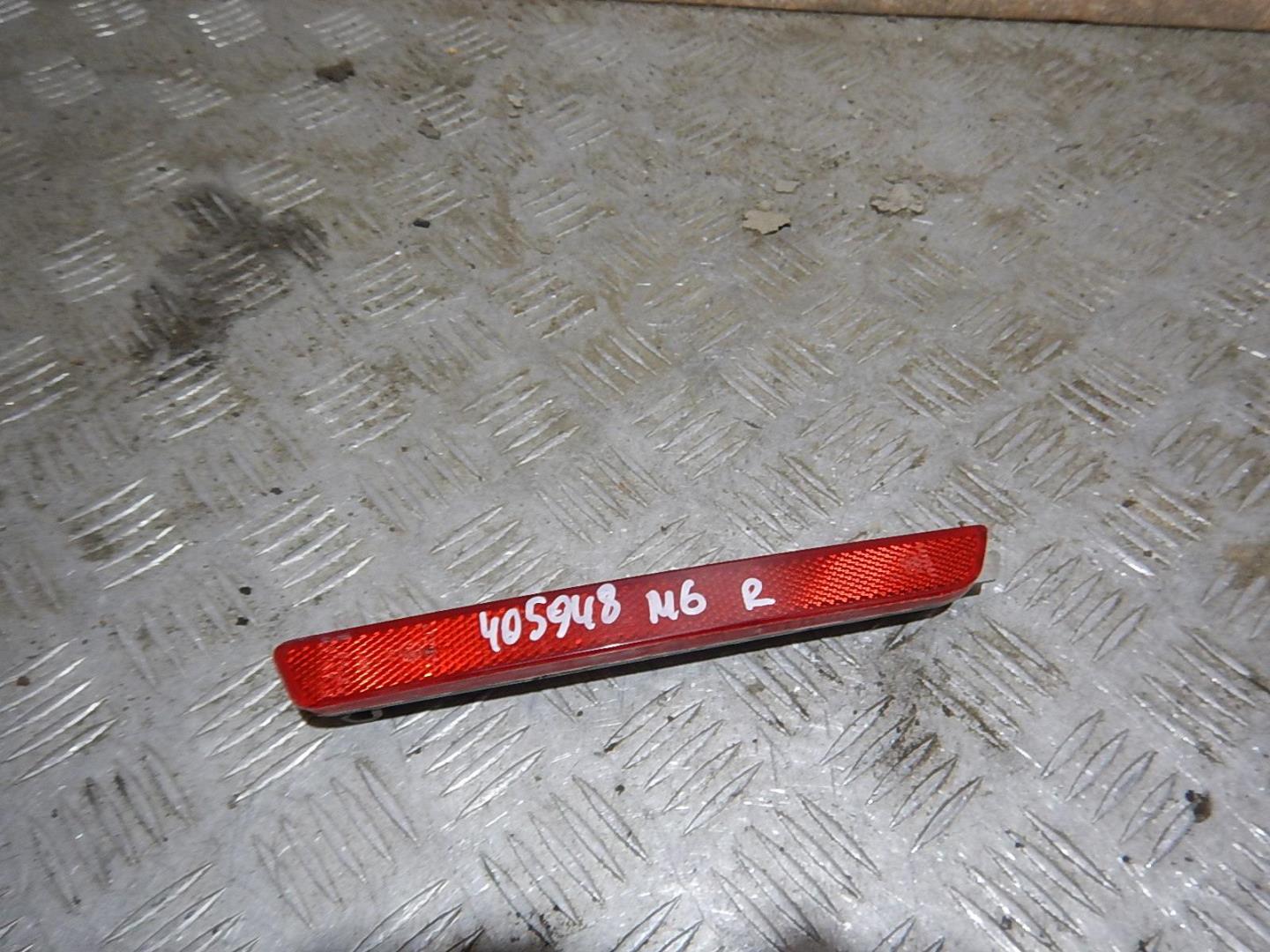 Отражатель в бампер задний правый