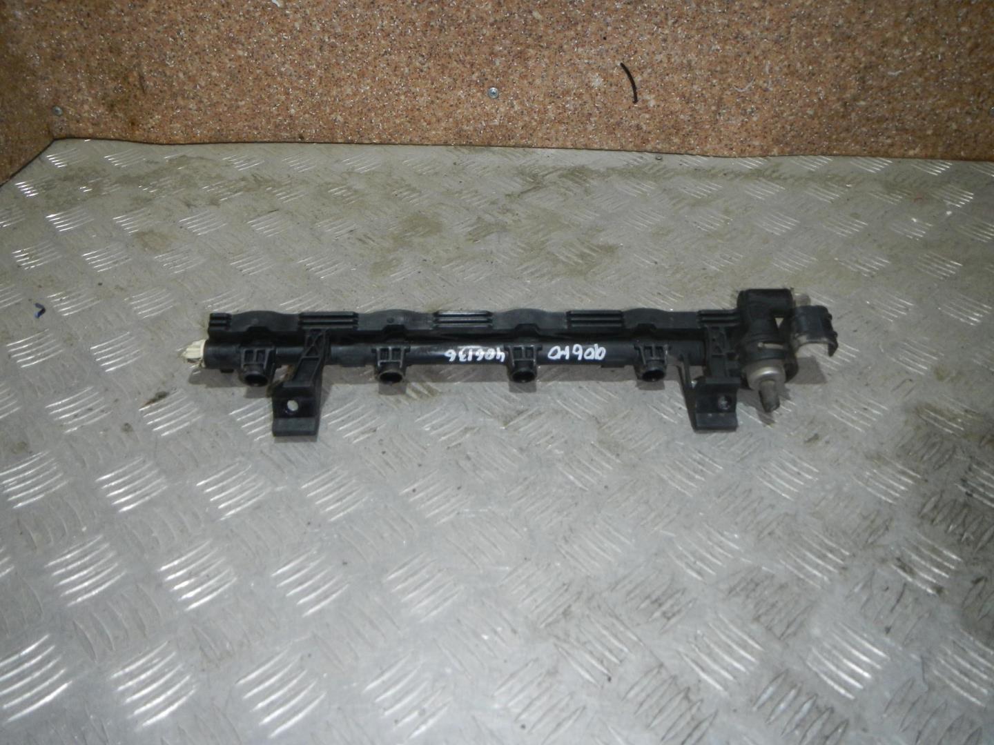 Рейка топливная (рампа)