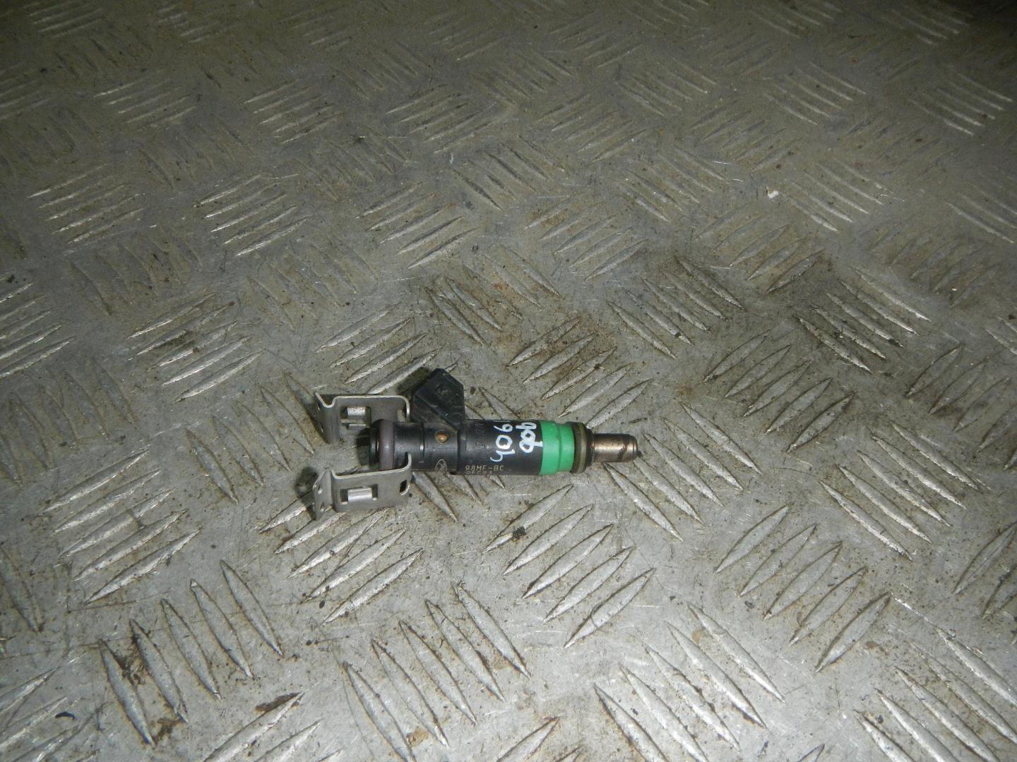 Форсунка инжекторная электрическая