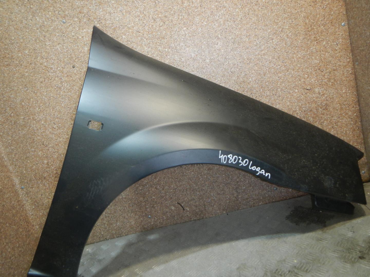 Крыло переднее правое