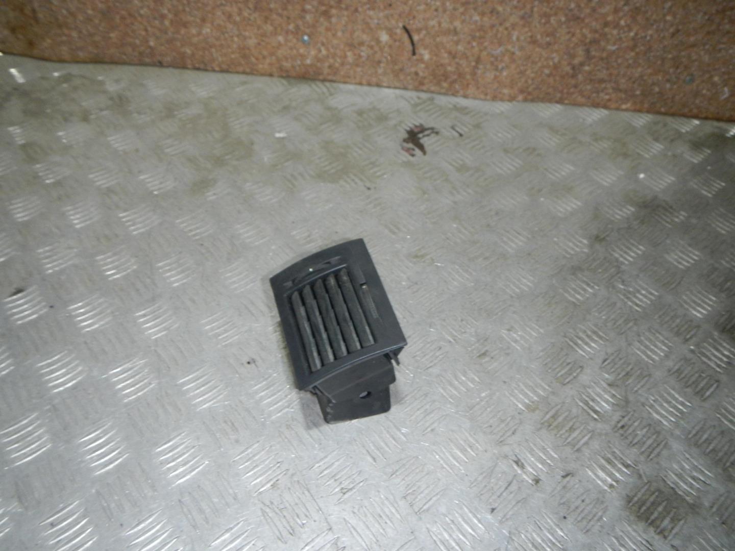 Дефлектор воздушный