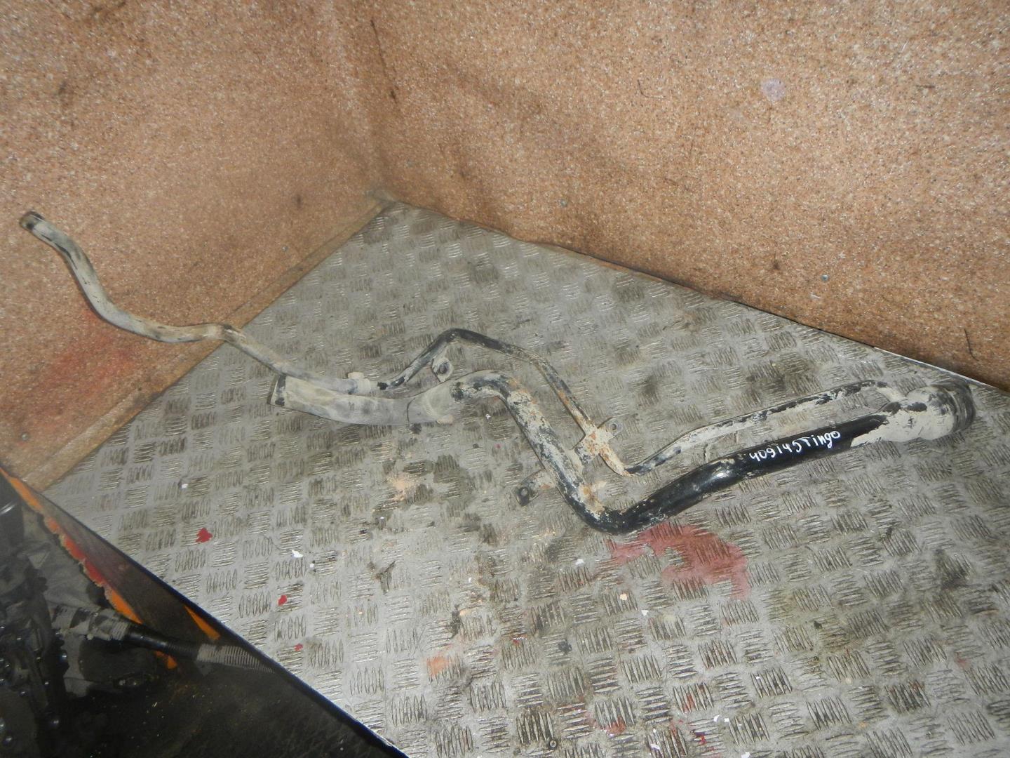 Горловина топливного бака