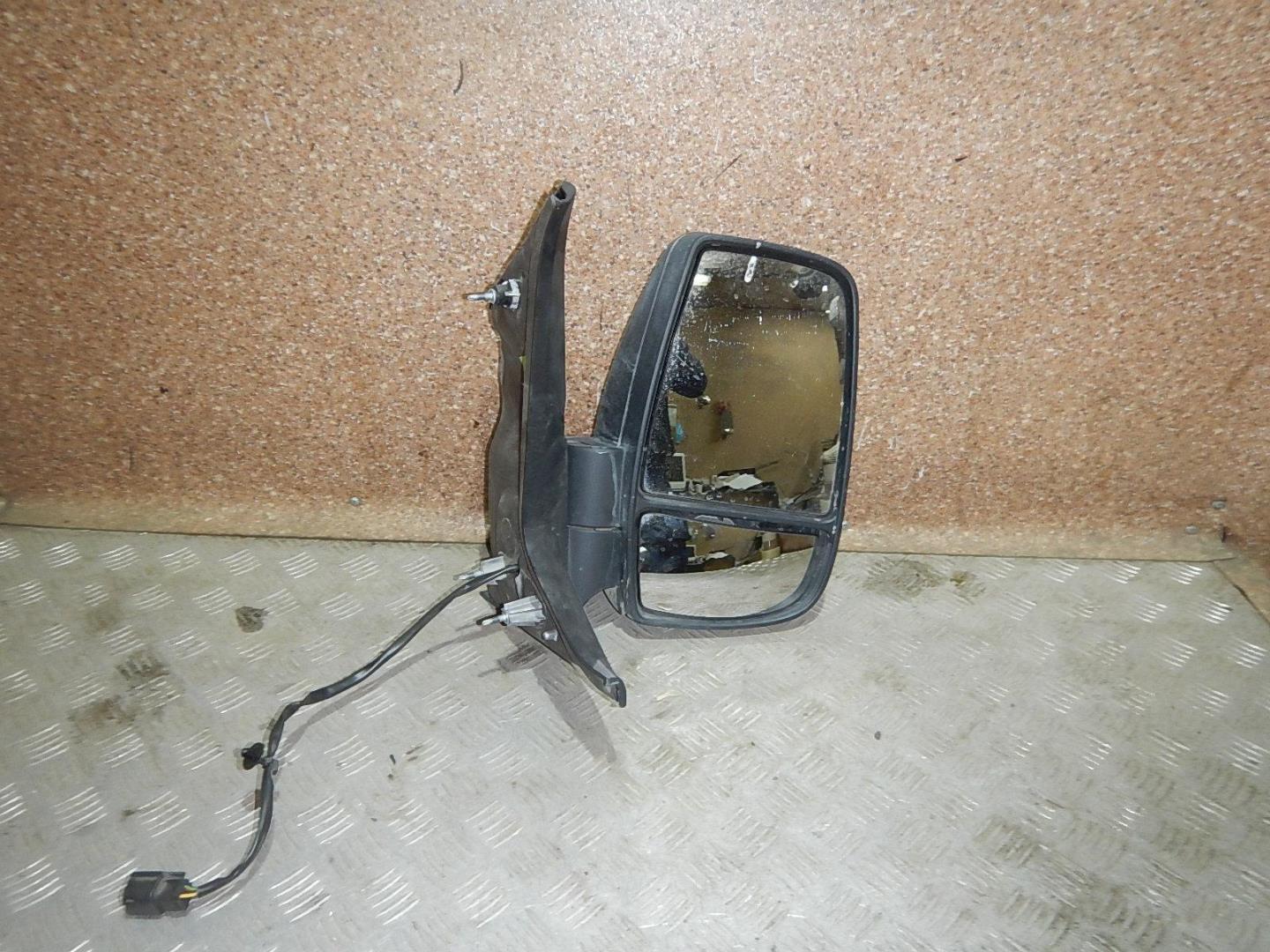 Зеркало правое электрическое