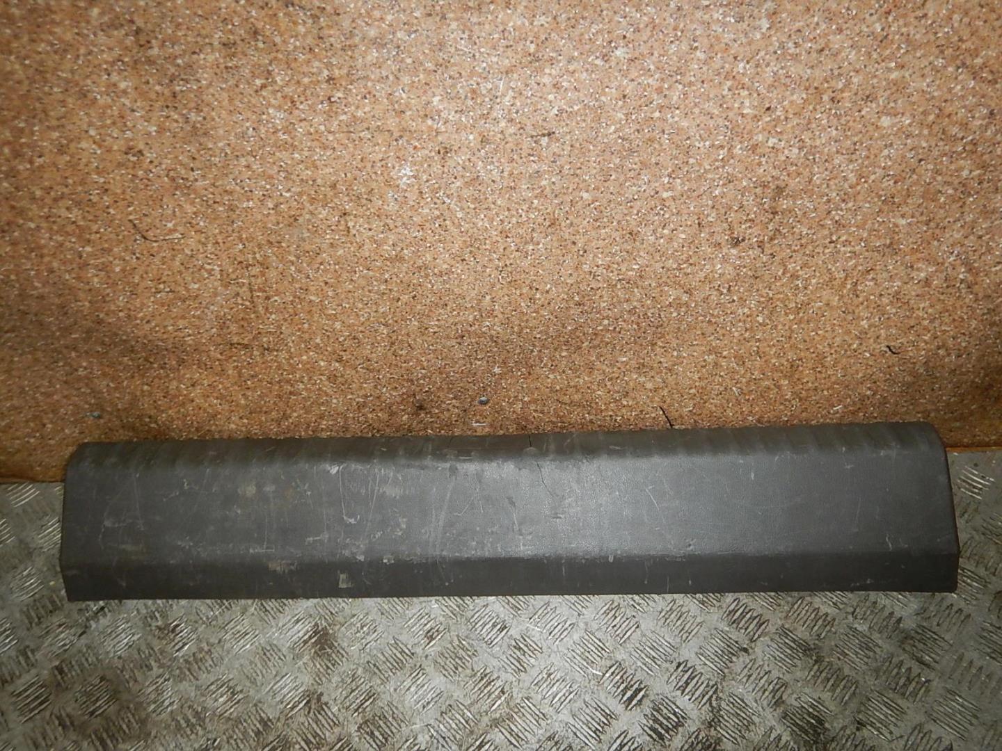 Обшивка багажника