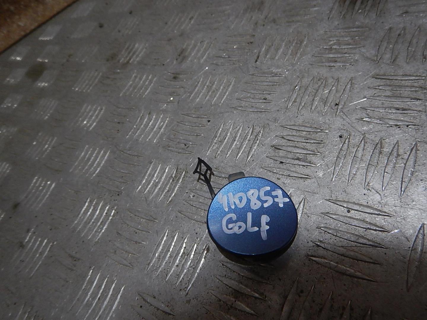 Заглушка буксировочного крюка