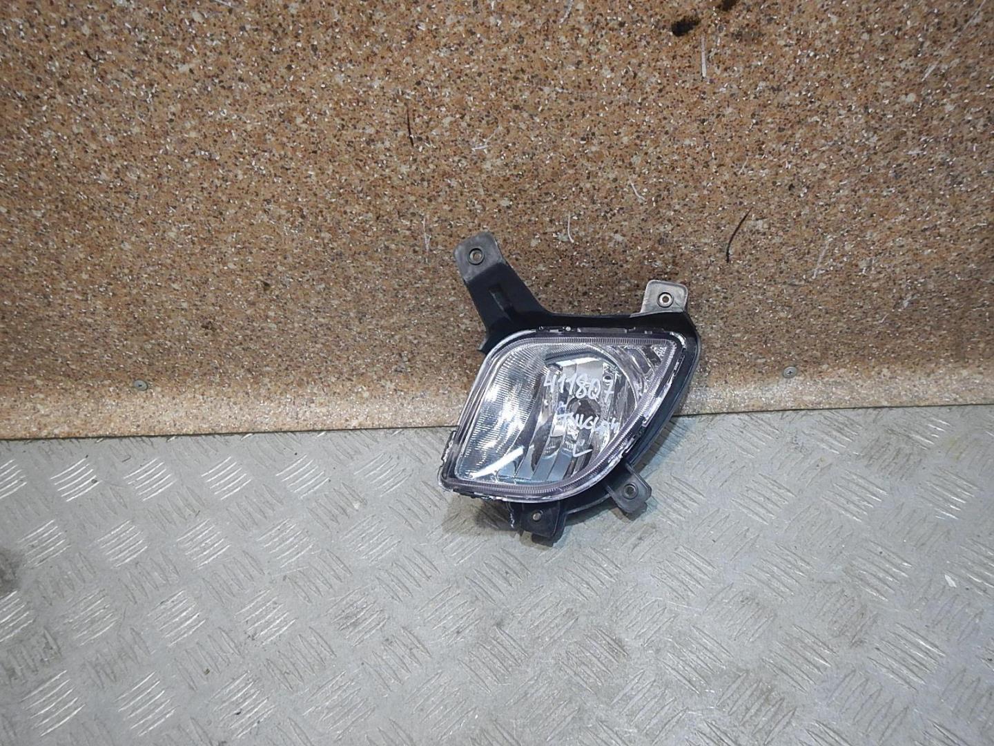 Фара противотуманная левая